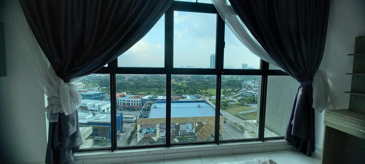 Yemala Suites At Skyloft - Johor جوهر بهرو المظهر الخارجي الصورة